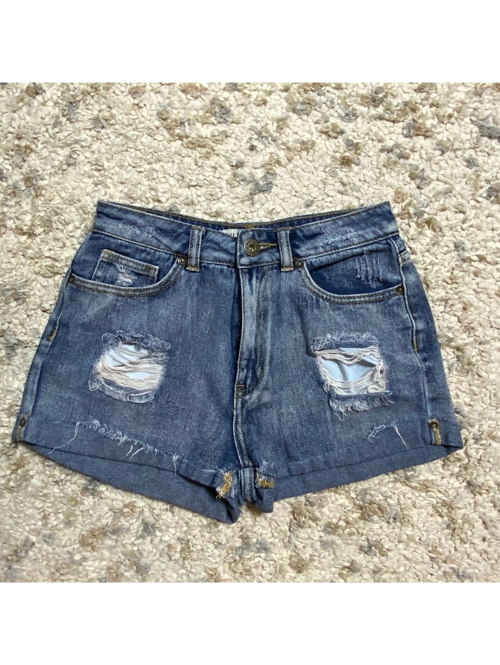 Bullhead Denim Co. Women's Mom Shorts Size 3 Distressed Blue Denim